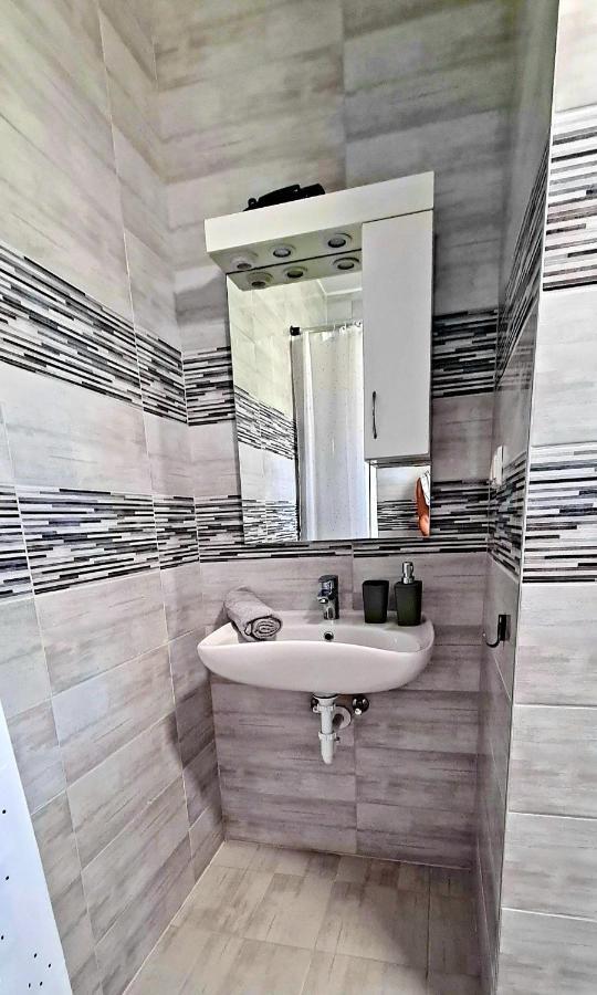 Lilac Apartman 발라톤엘 외부 사진